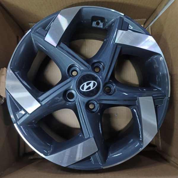Hyundai Venue Wheel for Sale