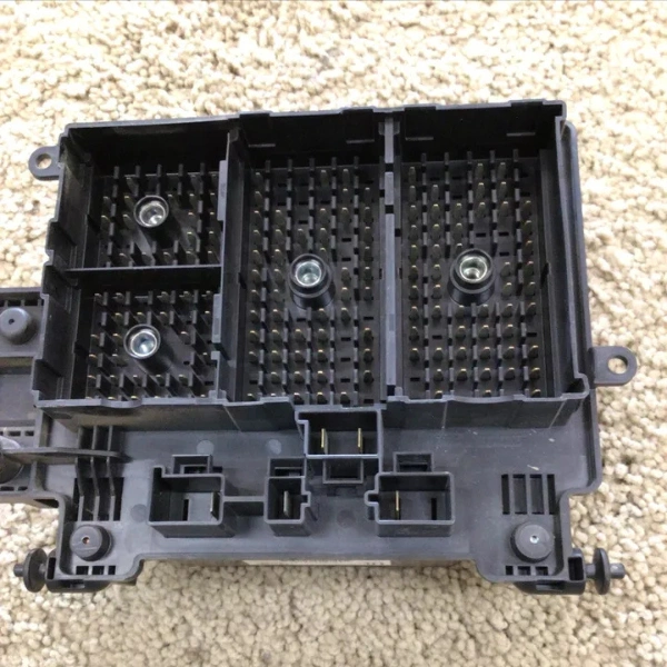 Infiniti QX4 Wiper Linkage for Sale - Image 2