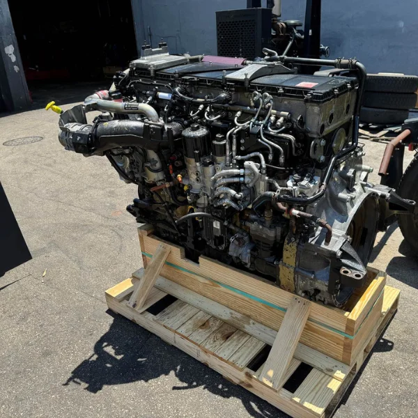 Used Detroit DD13 Engine for Sale - Image 4