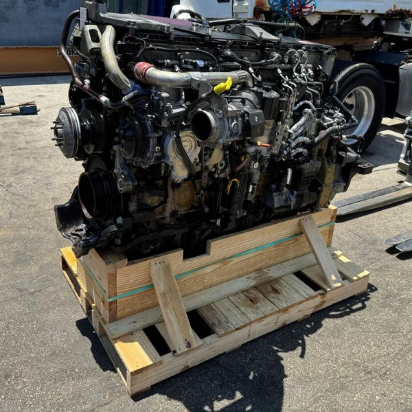 Used Detroit DD13 Engine for Sale - Image 3