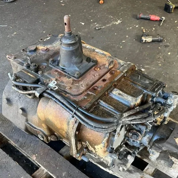 Fuller RTX14710C Transmission for sale - Image 4