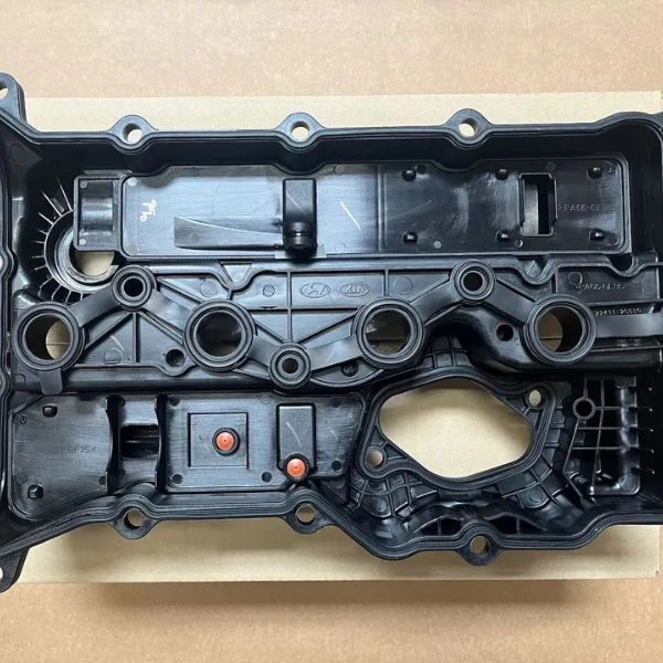 Hyundai Santa Fe Valve Cover for Sale - Image 2