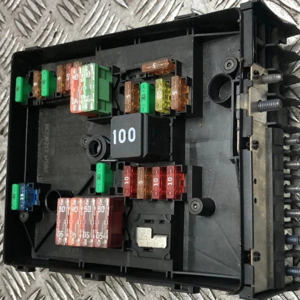 Volkswagen Cabrio Engine Fuse Box